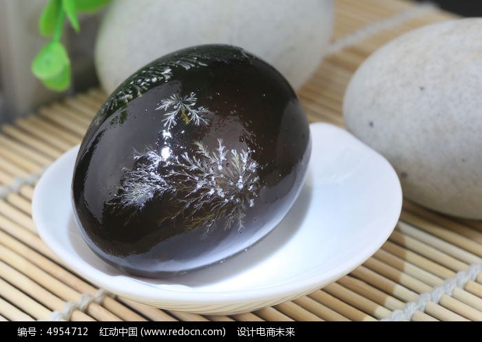 青松玉翠皮蛋